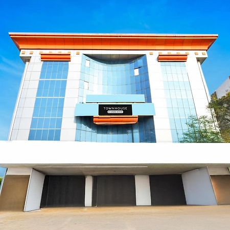Super Townhouse Ameerpet Balkampet Road Hyderabad Exterior foto